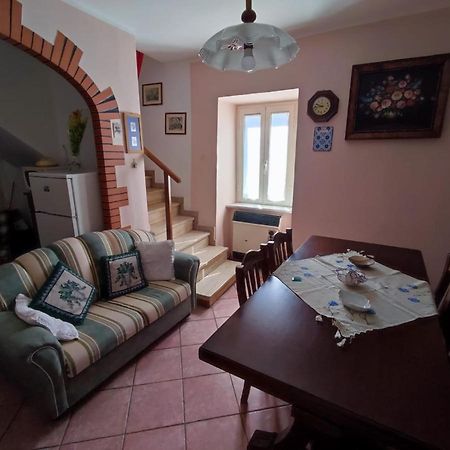 Casa Vacanza Nonna Maria Calvi dellʼ Umbria エクステリア 写真